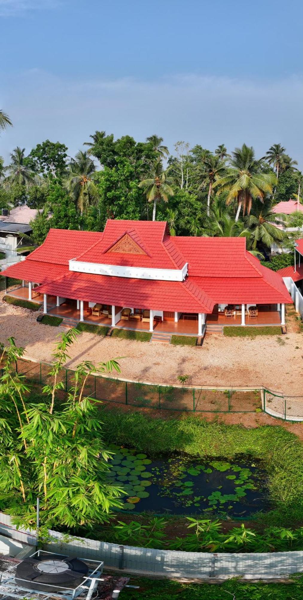 Hotel The Royal Island Mundrothuruth Exterior foto